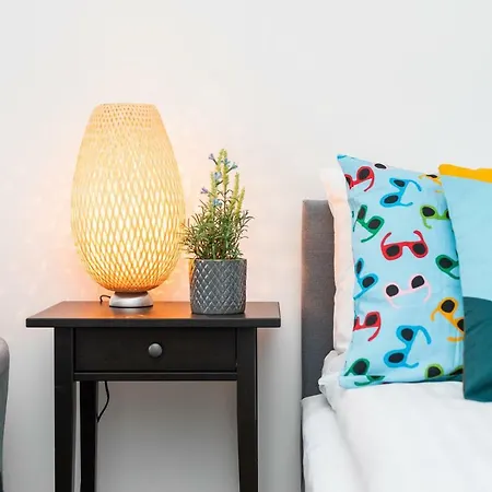 Rent Like Dzielna 64 Apartment Warsaw